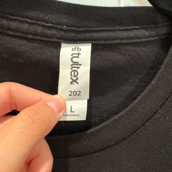 Brooks and Dunn Neon Moon Tee Shirt - Picture 2 of 2